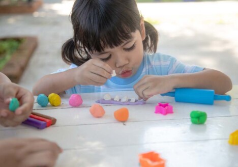 aktivitas anak di rumah